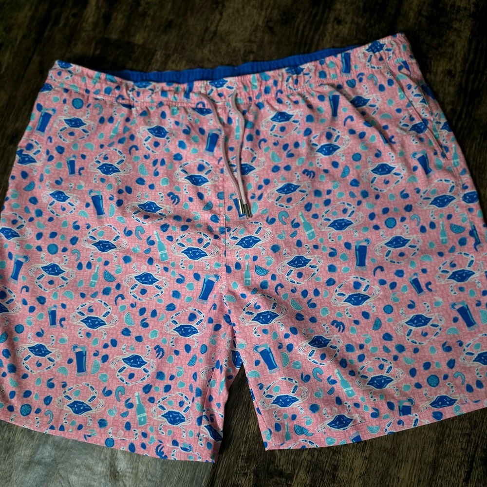 PETER MILLAR Swim Trunks Mens XXL Pink Blue Excellent Crab Print Seaside Shorts